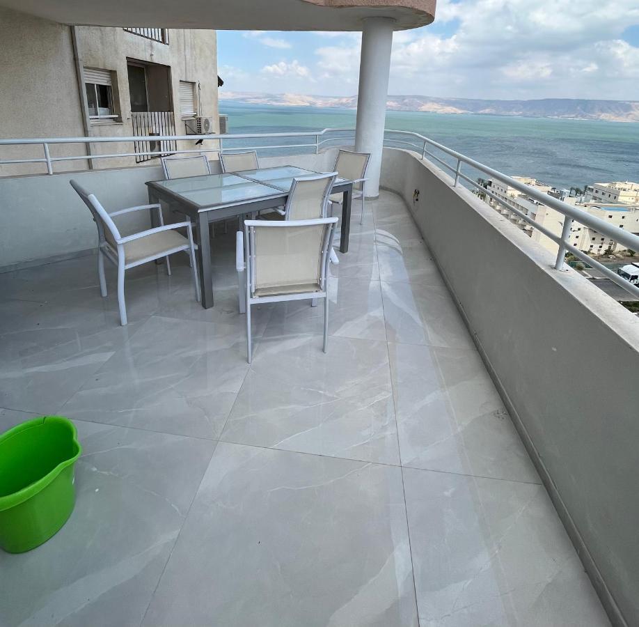 דירת נופש טבריה Apartment Luaran gambar